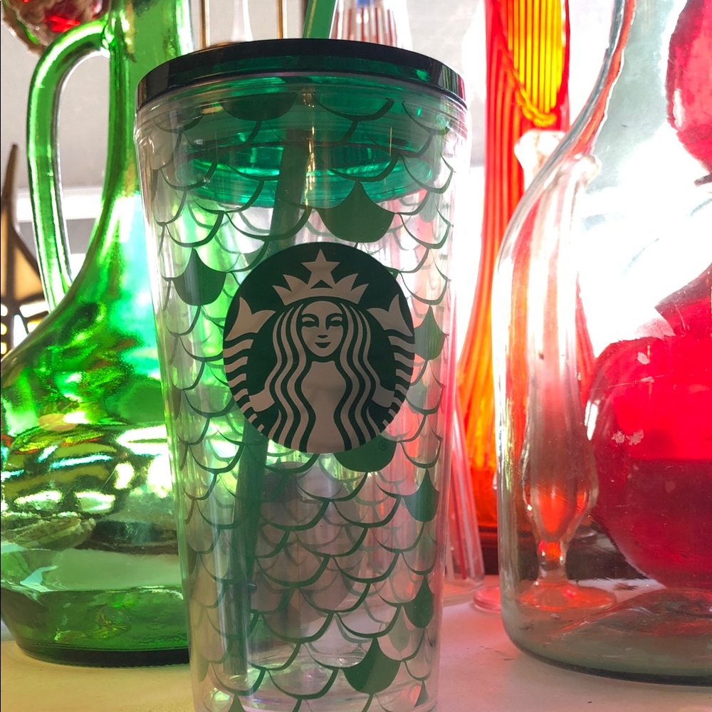 💚STARBUCKS Clear Tumbler with Green Scales 💚